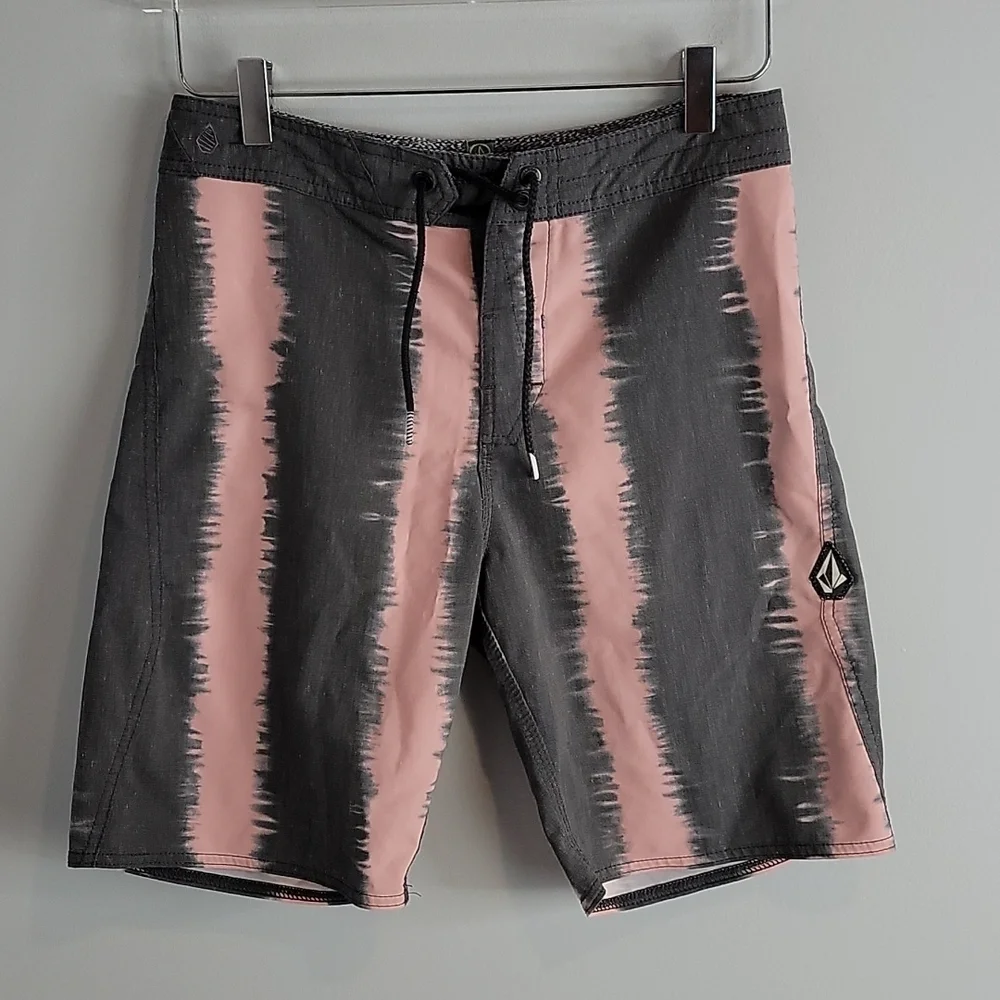 Volcom Pink & Gray Vert Vibes Men's Board Shorts Size 28 Small